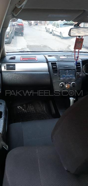 Nissan Tiida 2007 for Sale in Lahore Nissan Tiida 2007 for Sale in Lahore Image-6