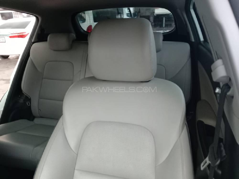 KIA Sportage 2020 for Sale in Peshawar KIA Sportage 2020 for Sale in Peshawar Image-4