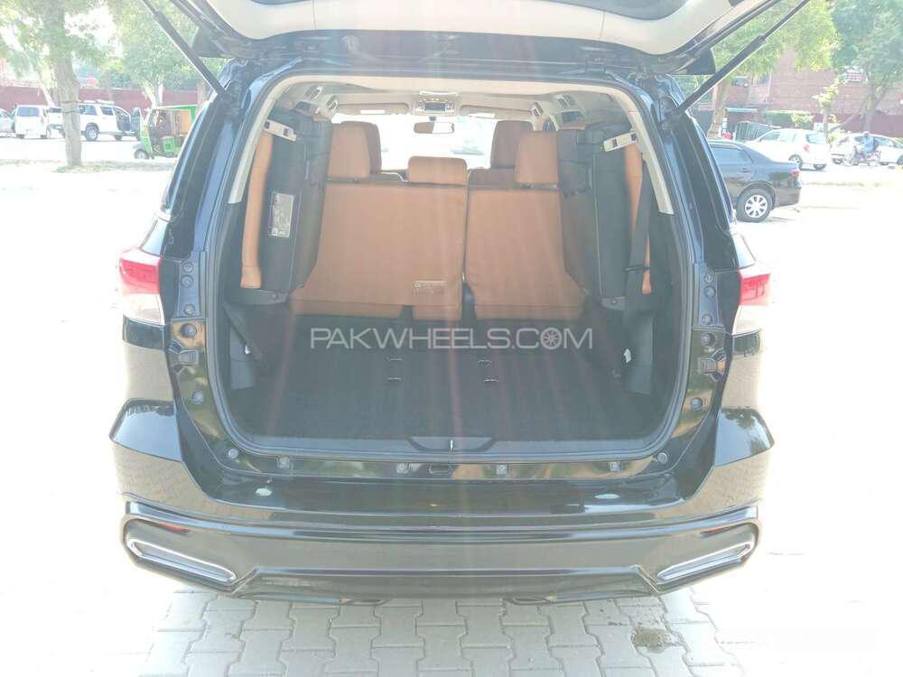 Toyota Fortuner 2019 for Sale in Lahore Toyota Fortuner 2019 for Sale in Lahore Image-7