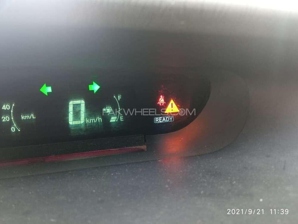 Toyota Prius 2011 for Sale in Lahore Toyota Prius 2011 for Sale in Lahore Image-6