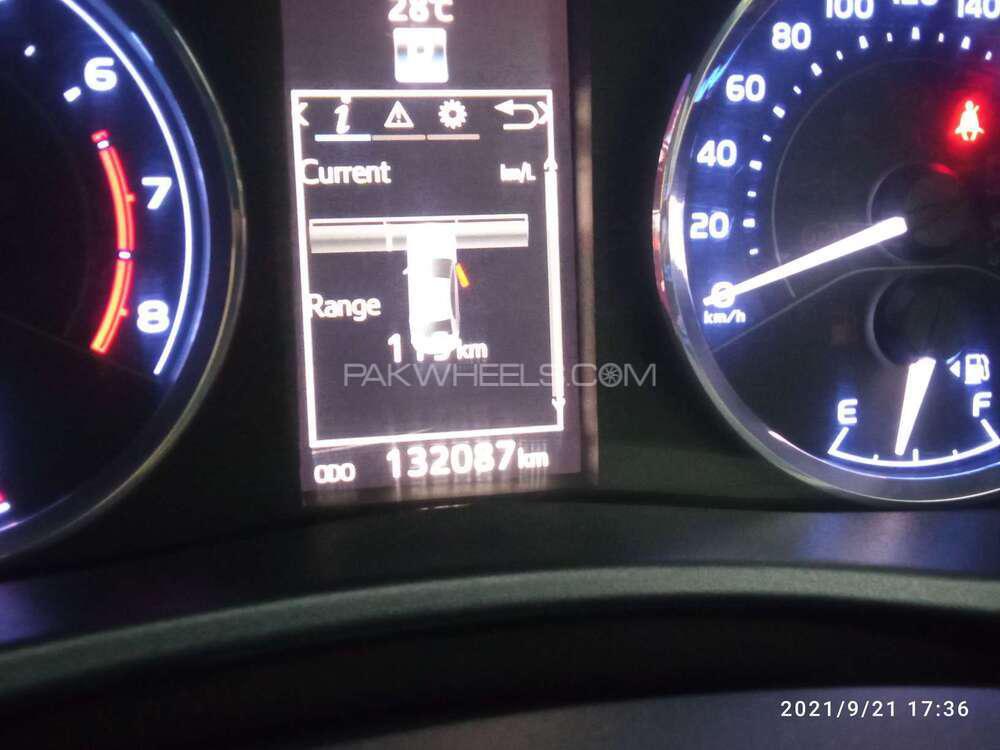 Toyota Corolla 2017 for Sale in Lahore Toyota Corolla 2017 for Sale in Lahore Image-3