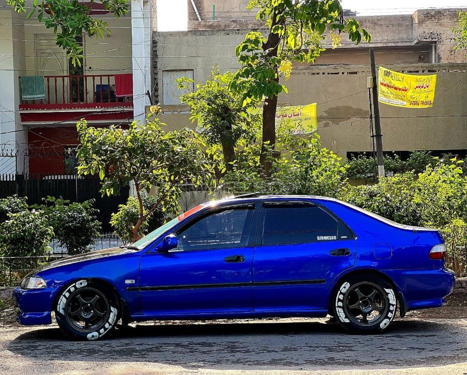 Honda Civic - 1992  Image-1