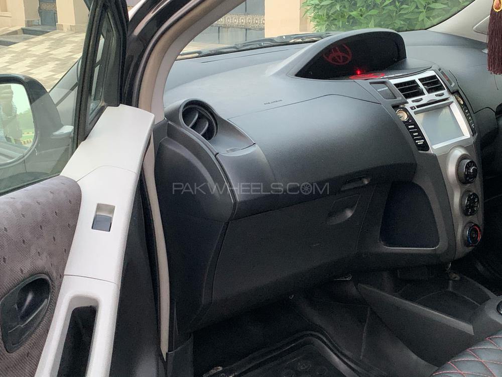 Toyota Vitz 2007 for Sale in Lahore Toyota Vitz 2007 for Sale in Lahore Image-9