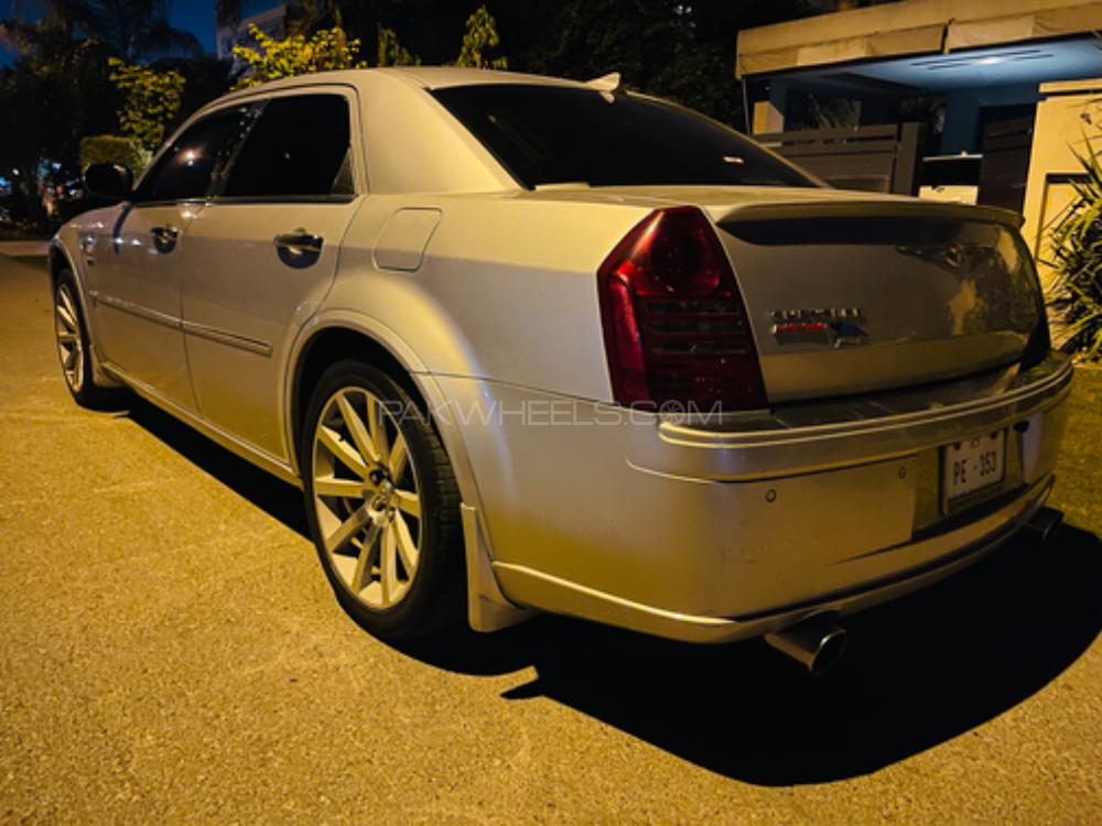کرائسلر 300 سی - 2007  کرائسلر 300 سی - 2007  Image-8