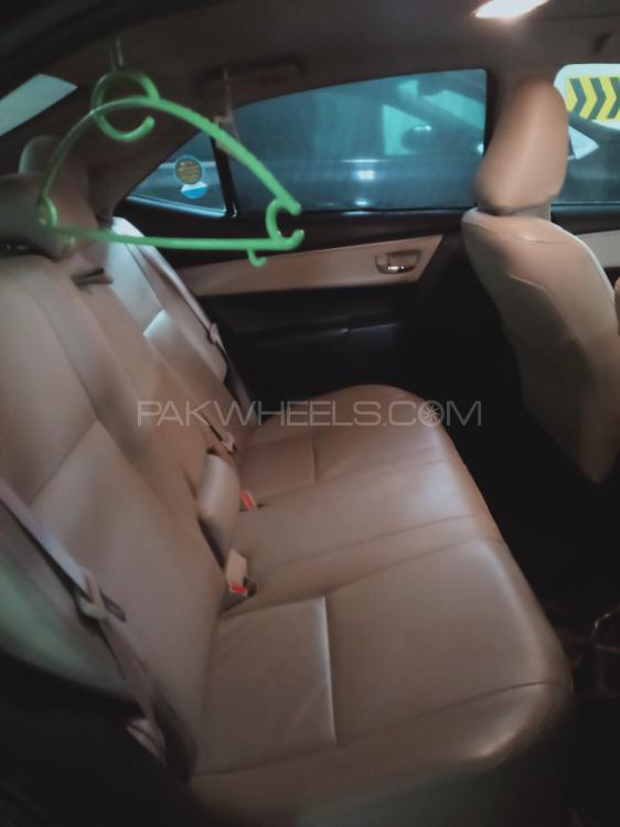 Toyota Corolla 2015 for Sale in Karachi Toyota Corolla 2015 for Sale in Karachi Image-5