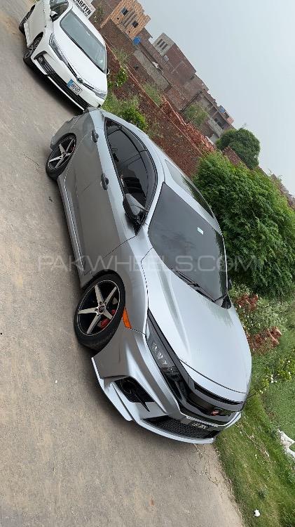 ہونڈا سوک - 2017  Image-1