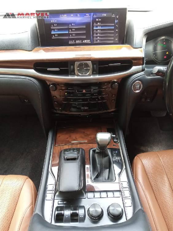 لیکزس ایل ایکس سیریز 2016 for Sale in اسلام آباد لیکزس ایل ایکس سیریز 2016 for Sale in اسلام آباد Image-15