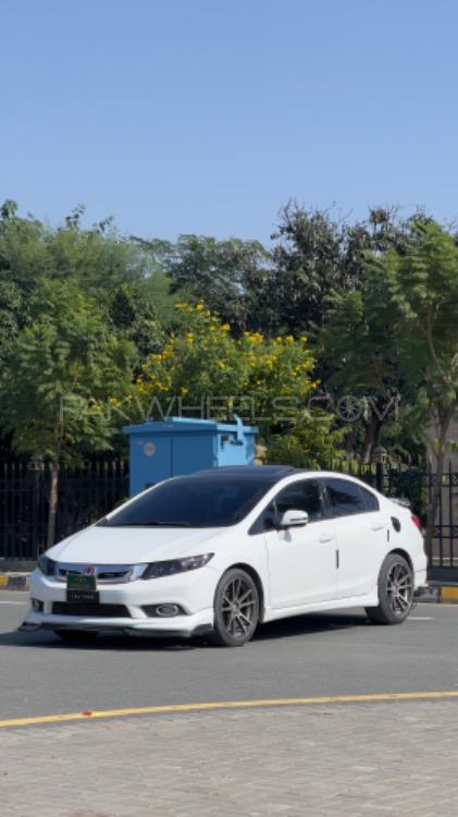Honda Civic - 2015  Image-1