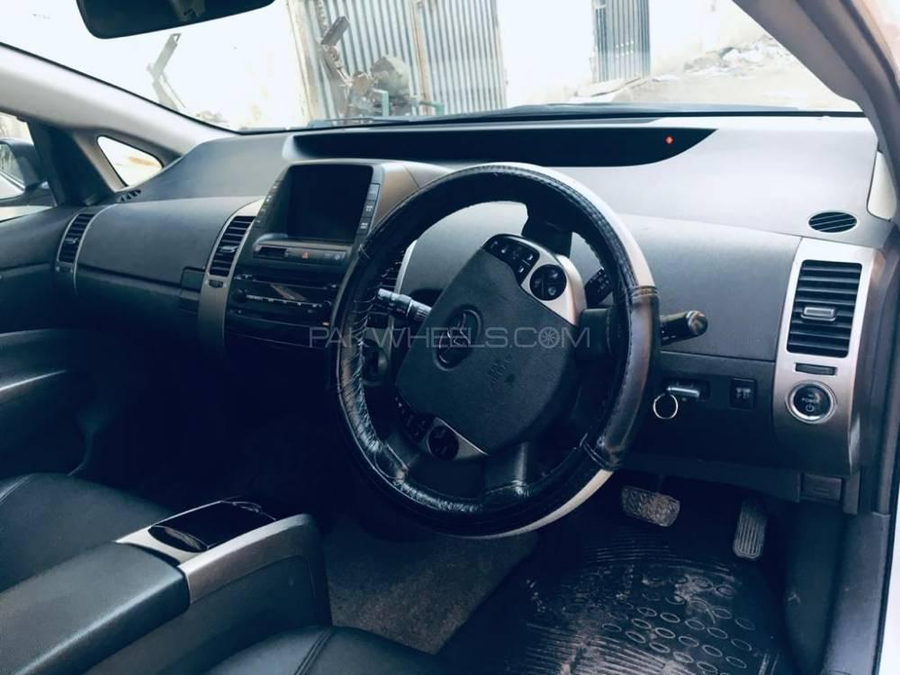 Toyota Prius 2008 for Sale in Gujranwala Toyota Prius 2008 for Sale in Gujranwala Image-6