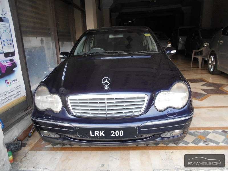 Mercedes Benz C Class 2001 for Sale in Lahore Image-1