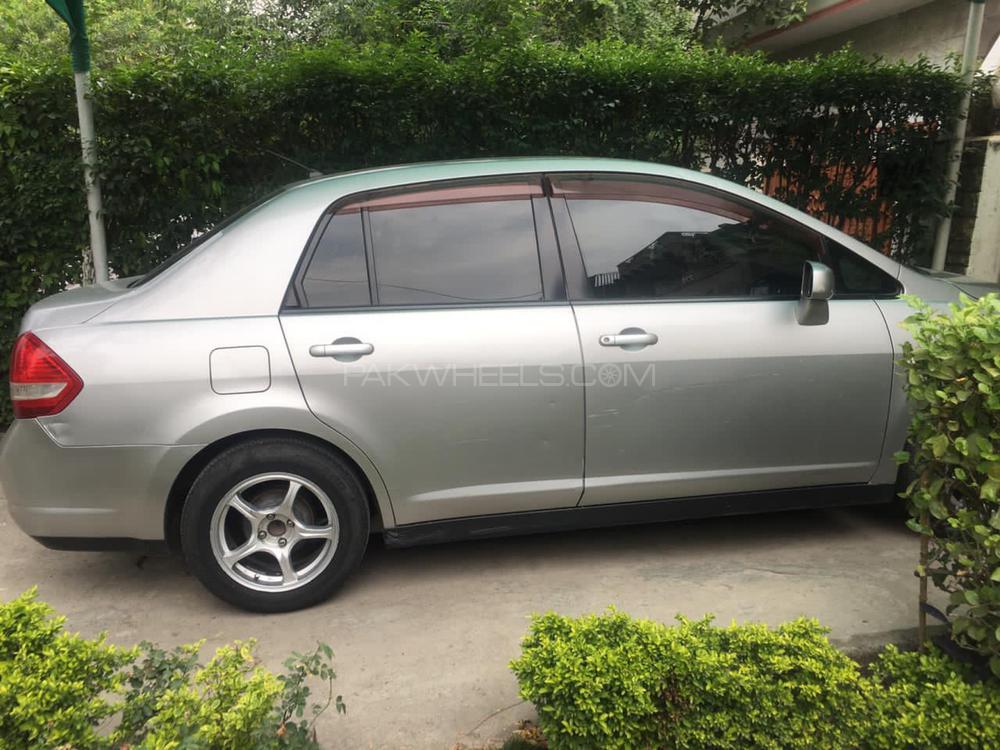 Nissan Tiida 2007 for Sale in Islamabad Image-1