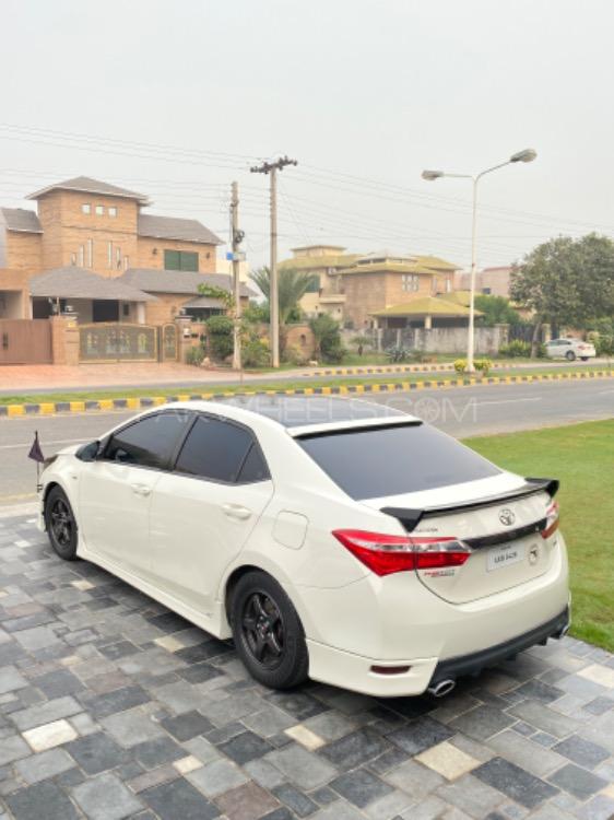 ٹویوٹا کرولا - 2015  ٹویوٹا کرولا - 2015  Image-3