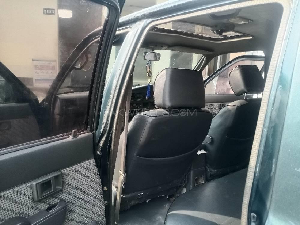 Toyota Hilux 1995 for Sale in Phalia Toyota Hilux 1995 for Sale in Phalia Image-9