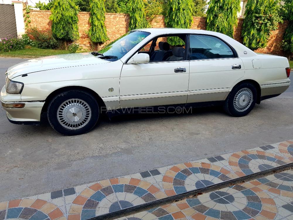 Toyota Crown - 1995  Image-1