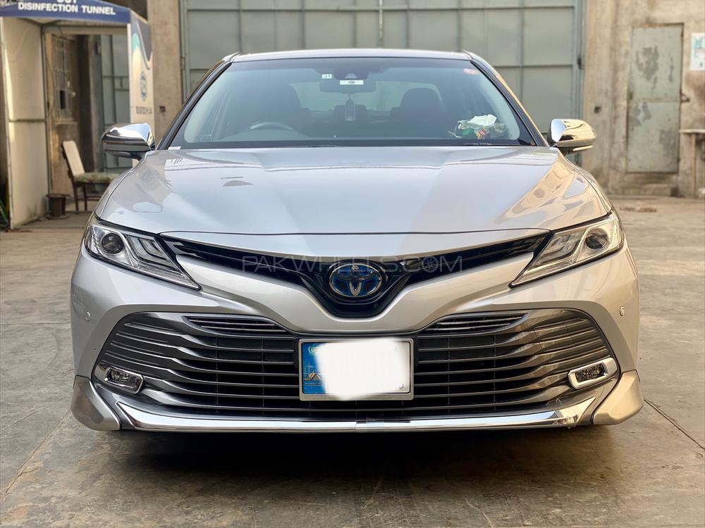 Toyota Camry 2017 for Sale in Lahore Image-1