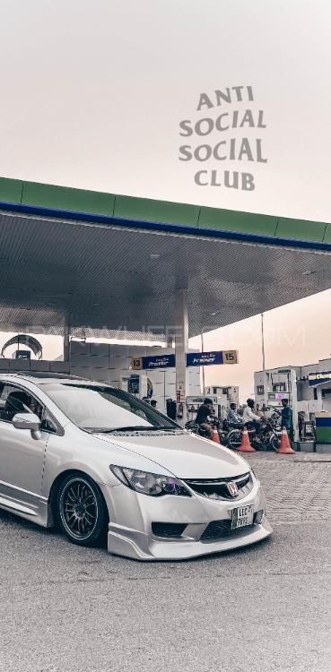 Honda Civic - 2011  Image-1