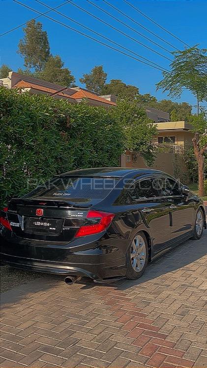 Honda Civic - 2013  Image-1