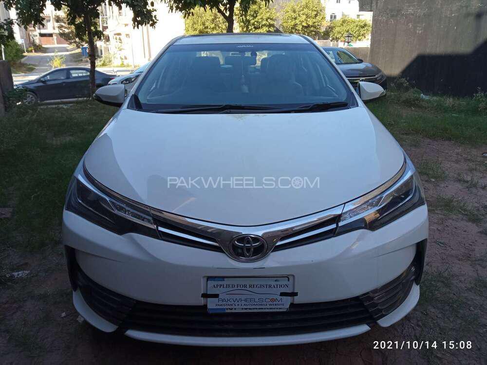 Toyota Corolla 2018 for Sale in Islamabad Image-1