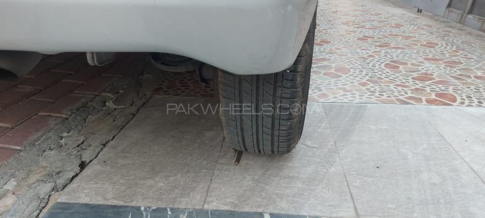 Toyota Vitz 2013 for Sale in Lahore Image-1