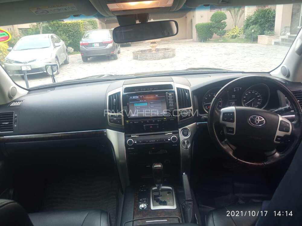 Toyota Land Cruiser 2013 for Sale in Lahore Toyota Land Cruiser 2013 for Sale in Lahore Image-12