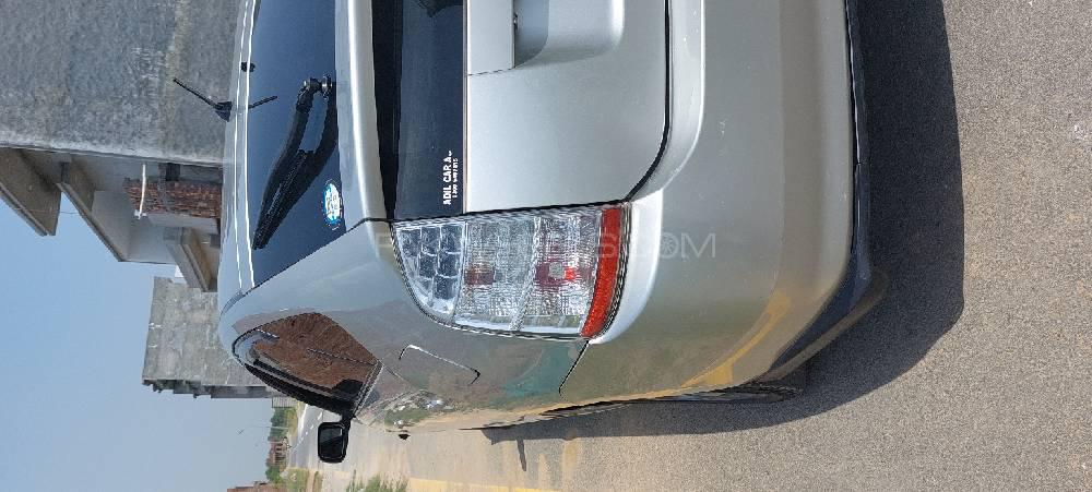 Toyota Prius 2005 for Sale in Lahore Image-1
