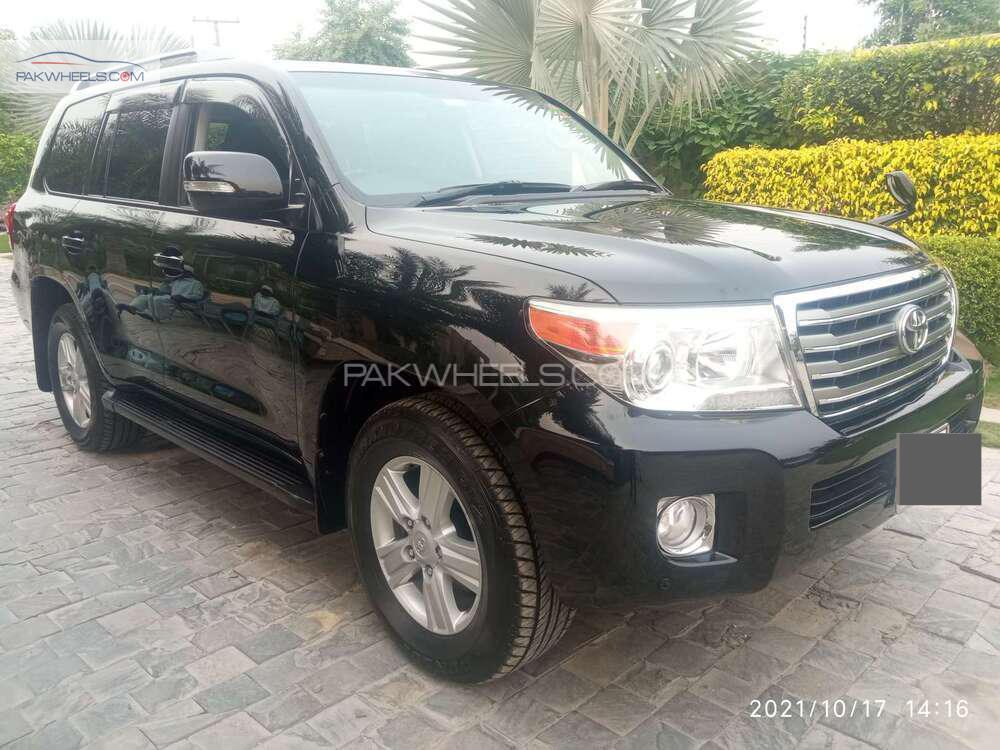 Toyota Land Cruiser 2013 for Sale in Lahore Toyota Land Cruiser 2013 for Sale in Lahore Image-2
