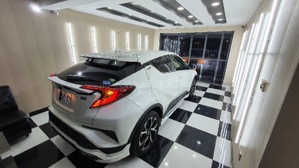 Toyota C-HR 2018 for Sale in Rawalpindi Toyota C-HR 2018 for Sale in Rawalpindi Image-4