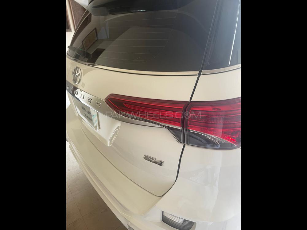Toyota Fortuner 2021 for Sale in Lahore Toyota Fortuner 2021 for Sale in Lahore Image-4