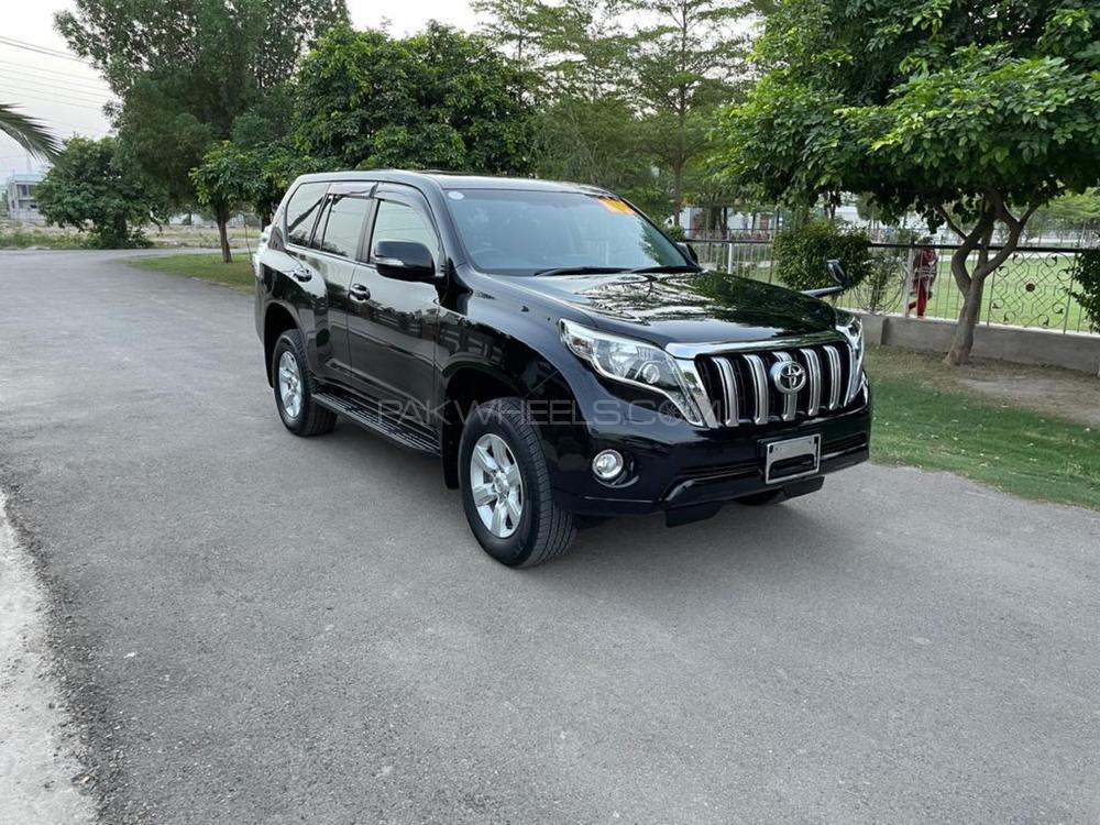 Toyota Prado 2016 for Sale in Multan Image-1