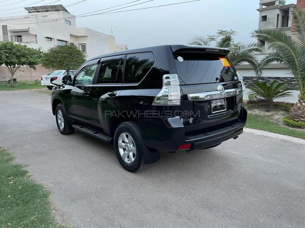 Toyota Prado 2016 for Sale in Multan Toyota Prado 2016 for Sale in Multan Image-3