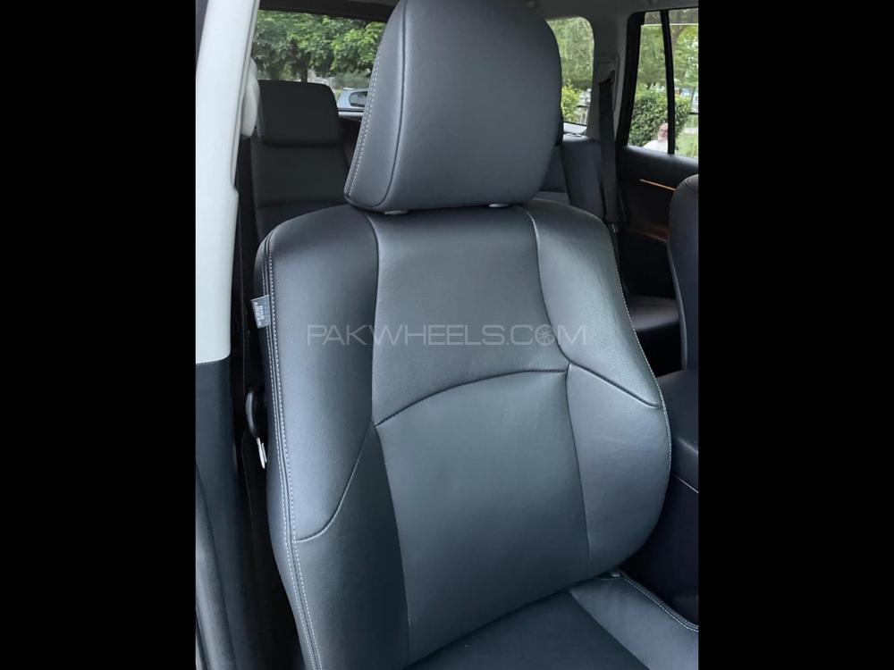 Toyota Prado 2016 for Sale in Multan Toyota Prado 2016 for Sale in Multan Image-10