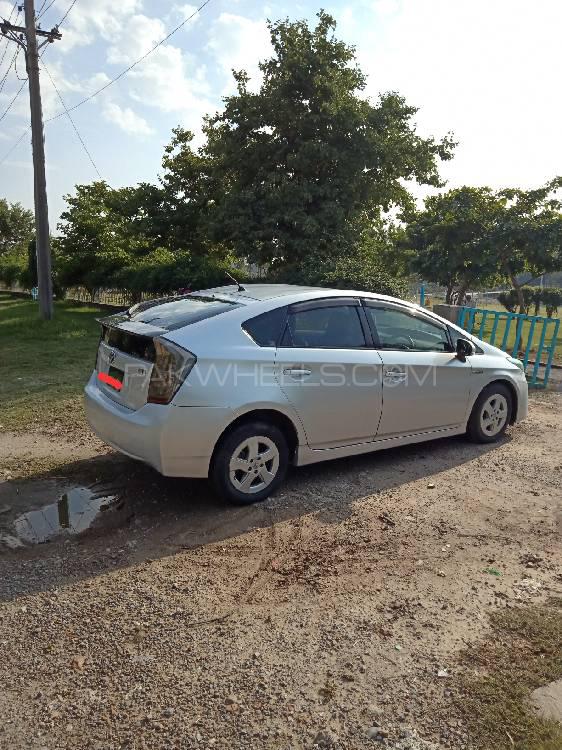 Toyota Prius Alpha 2011 for Sale in Islamabad Toyota Prius Alpha 2011 for Sale in Islamabad Image-2