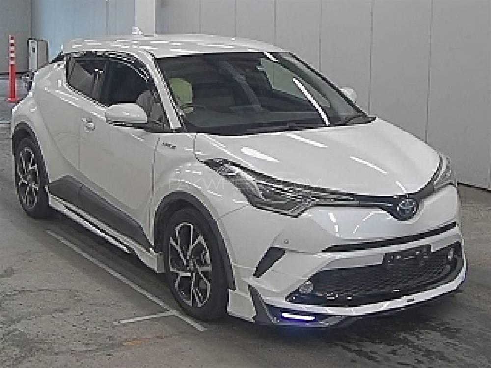 Toyota C-HR 2018 for Sale in Islamabad Image-1
