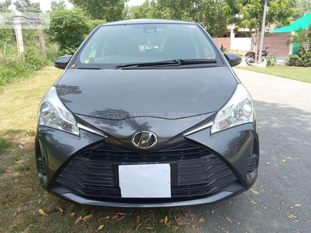 Toyota Vitz 2018 for Sale in Lahore Image-1