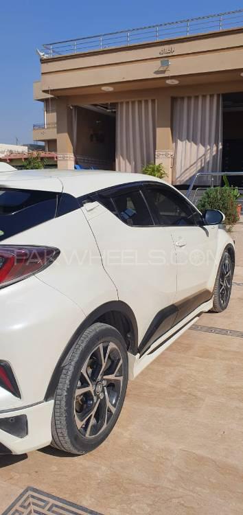 Toyota C-HR 2017 for Sale in Rawalpindi Image-1