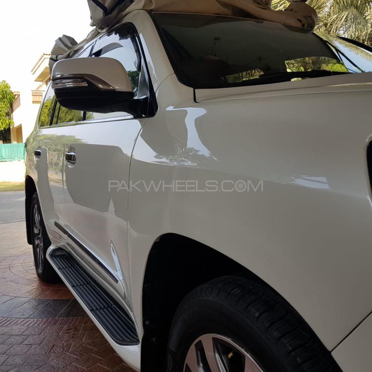 Toyota Land Cruiser 2010 for Sale in Faisalabad Toyota Land Cruiser 2010 for Sale in Faisalabad Image-11