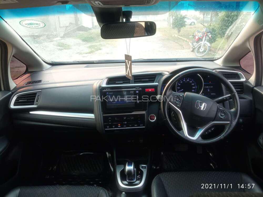 Honda Fit 2013 for Sale in Lahore Honda Fit 2013 for Sale in Lahore Image-12