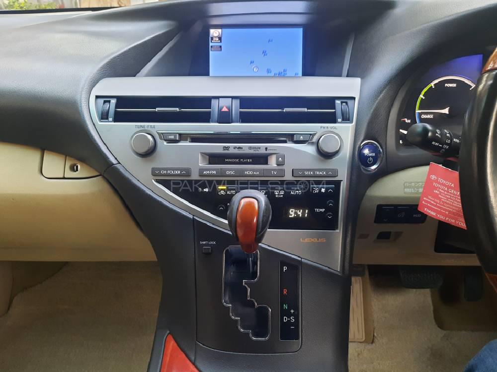 Lexus RX Series 2010 for Sale in Karachi Lexus RX Series 2010 for Sale in Karachi Image-10
