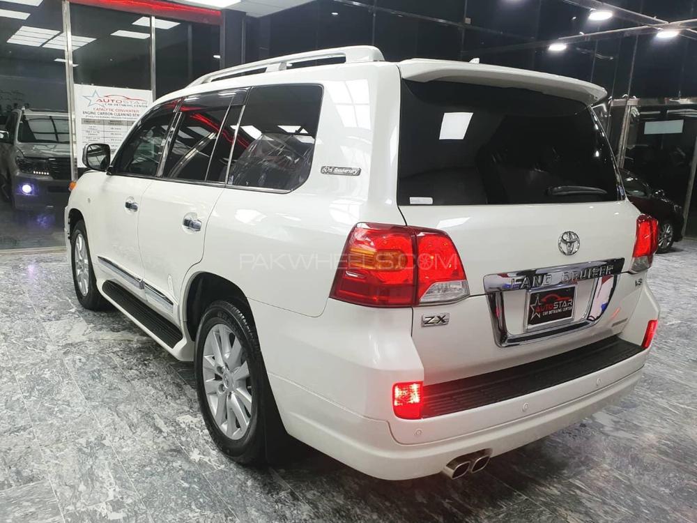 Toyota Land Cruiser 2010 for Sale in Islamabad Image-1