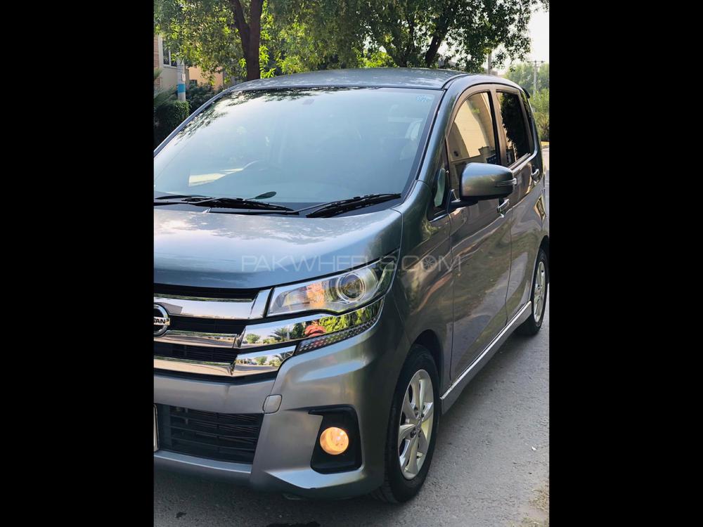 Nissan Dayz Highway Star 2016 for Sale in Lahore Nissan Dayz Highway Star 2016 for Sale in Lahore Image-7
