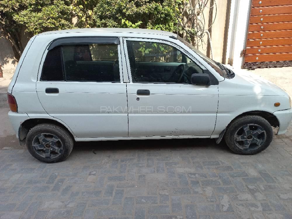 Daihatsu cuore 2004