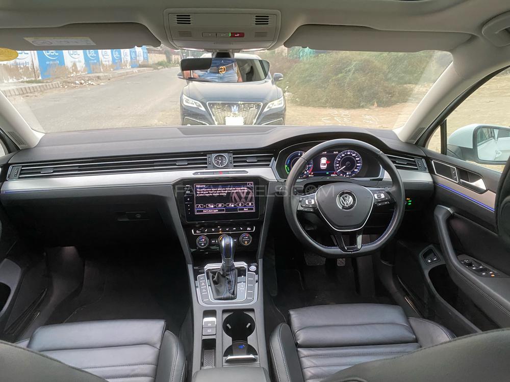وولکس ویگن پاسات 2018 for Sale in کراچی وولکس ویگن پاسات 2018 for Sale in کراچی Image-9