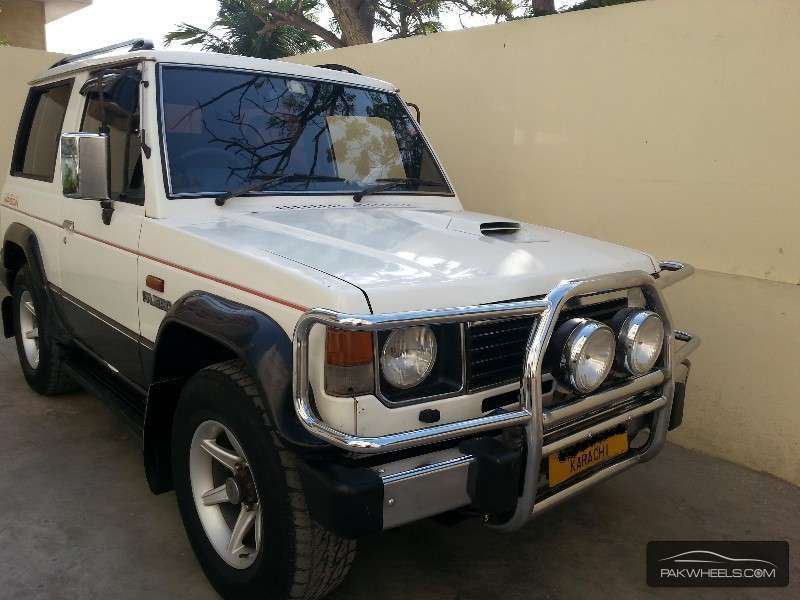 Mitsubishi pajero 1985