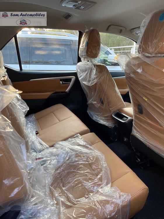 Toyota Fortuner 2021 for Sale in Karachi Toyota Fortuner 2021 for Sale in Karachi Image-5