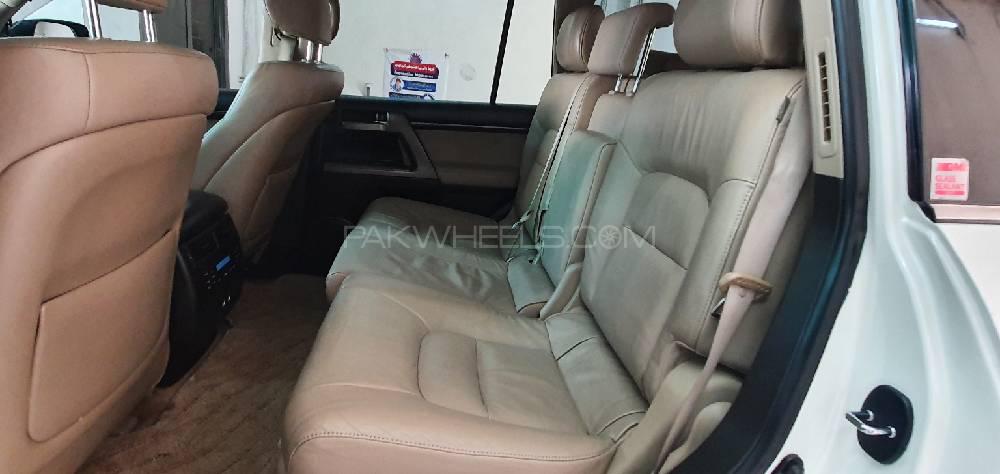 ٹویوٹا لینڈ کروزر 2010 for Sale in سیالکوٹ ٹویوٹا لینڈ کروزر 2010 for Sale in سیالکوٹ Image-9