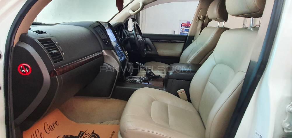 ٹویوٹا لینڈ کروزر 2010 for Sale in سیالکوٹ ٹویوٹا لینڈ کروزر 2010 for Sale in سیالکوٹ Image-7