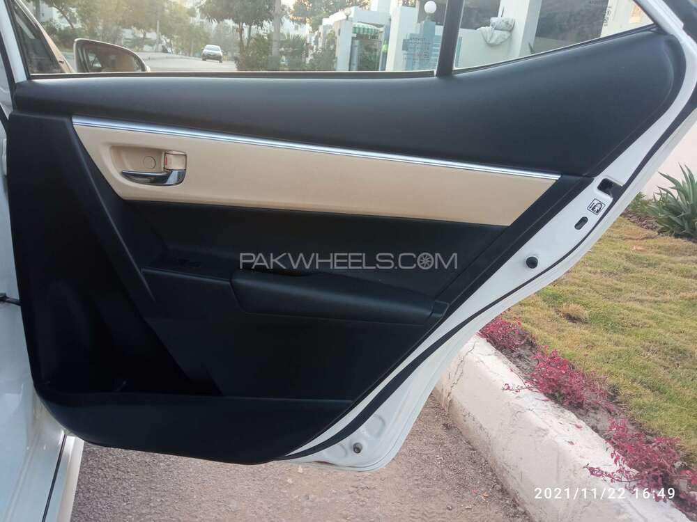 Toyota Corolla 2018 for Sale in Islamabad Toyota Corolla 2018 for Sale in Islamabad Image-14