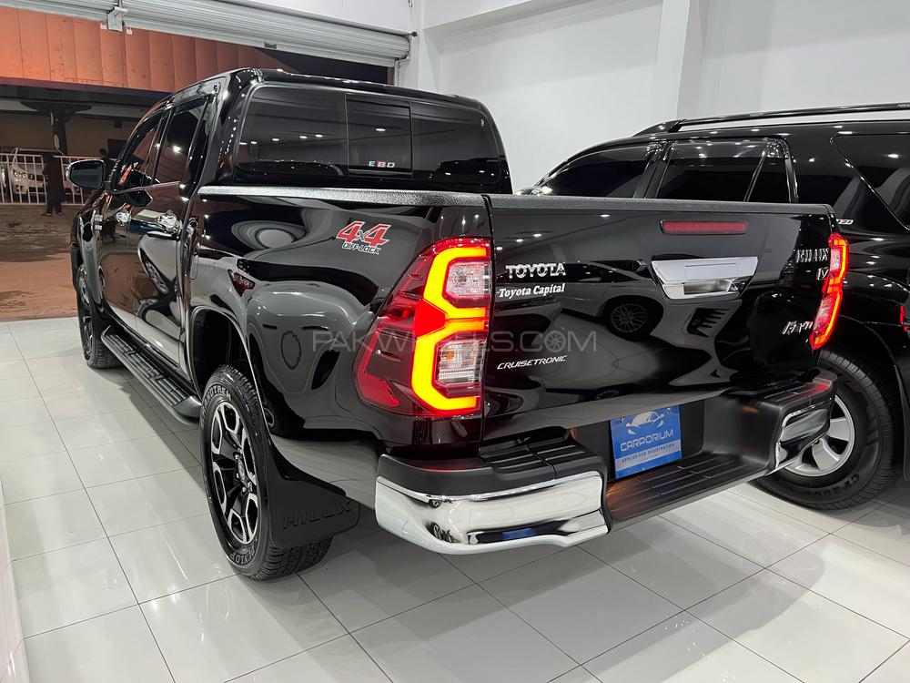 Toyota Hilux 2021 for Sale in Peshawar Toyota Hilux 2021 for Sale in Peshawar Image-5