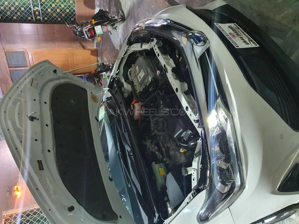 ٹویوٹا کرولا فیلڈر 2018 for Sale in فیصل آباد ٹویوٹا کرولا فیلڈر 2018 for Sale in فیصل آباد Image-5