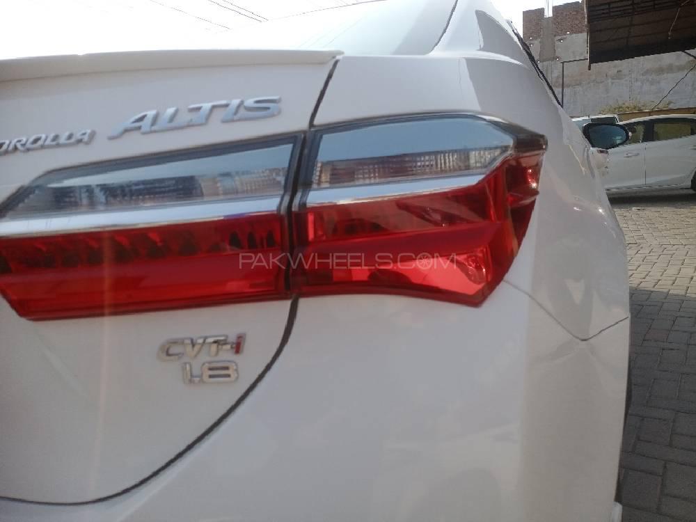 Toyota Corolla 2019 for Sale in Multan Toyota Corolla 2019 for Sale in Multan Image-19